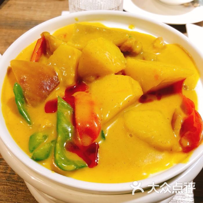 《通灵妃》男主妖娆,女主更会撩,男后宫秒变女后宫!“十大外围足球平台app”(图1) 十大外围足球平台app