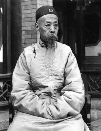 《通灵妃》男主妖娆,女主更会撩,男后宫秒变女后宫!“十大外围足球平台app”(图2) 十大外围足球平台app